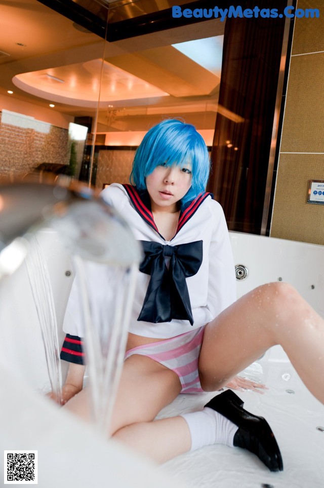 Mako Uten - Familystrokes Shemale Babe No.f379fb